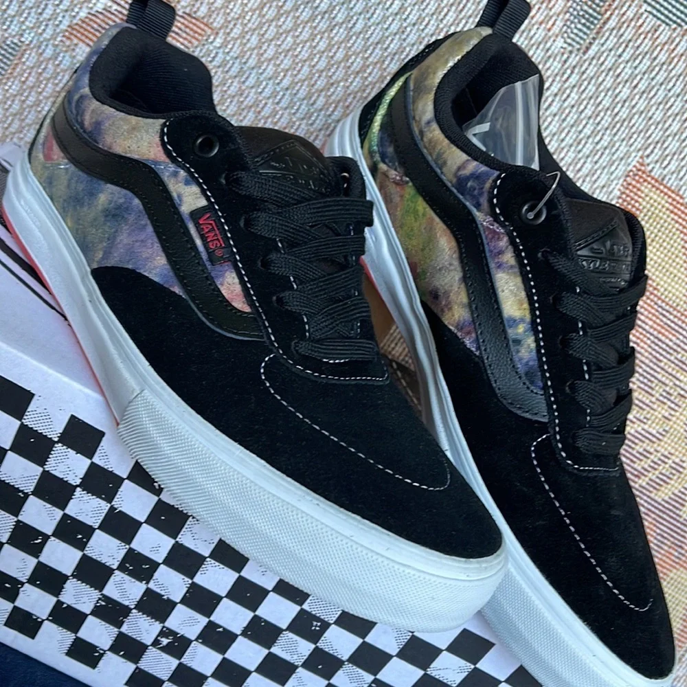 Vans Men’s Kyle Walker
Tie-Dye Terry Black/Multi
VN0A5JIEBML
 sneakers - Picture 8 of 16